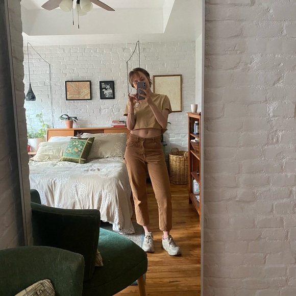 Meet your Posher, Paige - Picture 2 of 3